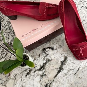 VTG Bandolino suede Venettas in Native Red